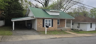 1032 Coulter St, Clarksville, TN 37040