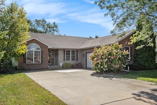 10837 Maloian Dr, Saint John, IN 46373