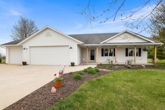7501 Carstens Lake Rd, Manitowoc, WI 54220
