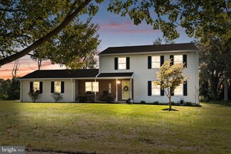 14 Cromwell Dr, Chesterfield, NJ 08515