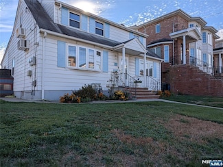 268 Roff Ave Unit 2, Palisades Park, NJ 07650