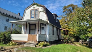 1447 5th St, Natrona Heights, PA 15065