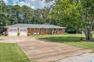 2590 Cedar Bend Rd N, Gadsden, AL 35907