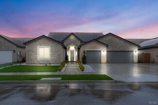 2230 N Chateau Way, Hanford, CA 93230
