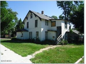 426 1st St NW, Watertown, SD 57201