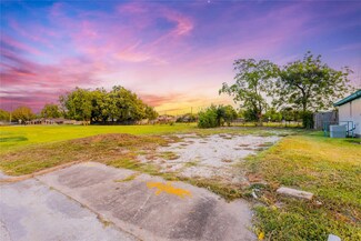 4630 Edfield St, Houston, TX 77033
