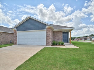 11620 SW 12th St, Yukon, OK 73099