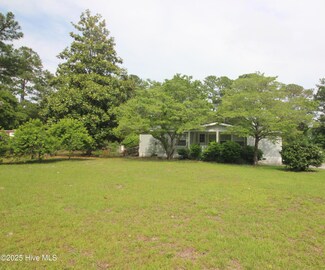 113 Pettiford Rd, Swansboro, NC 28584