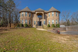 1045 Scarlett Ln, Bauxite, AR 72011