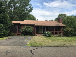 8 Chautauqua Ave, Jamestown, NY 14701