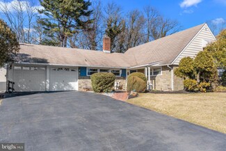 21 Red Rose Way, Levittown, PA 19056
