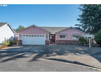 1666 NW Jennifer Ct, Roseburg, OR 97471