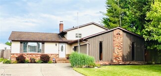 613 Carolyn Dr, Brunswick, OH 44212
