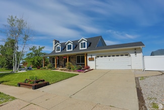1062 Creek View Dr, Kaysville, UT 84037