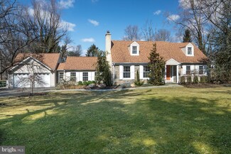 612 Cedar Ln, Villanova, PA 19085