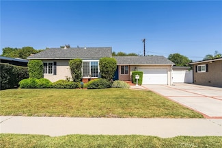 2358 Snowden Ave, Long Beach, CA 90815