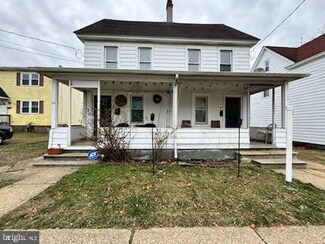 54 Roosevelt St, Paulsboro, NJ 08066