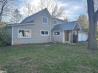 416 S Elm St, Lamoni, IA 50140