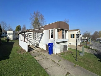 95 E Canyon Dr Unit 25, Hamburg, NY 14075