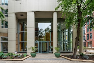345 N La Salle Dr Unit 3507, Chicago, IL 60654