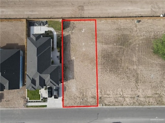 900 Magnolia St, Mission, TX 78573
