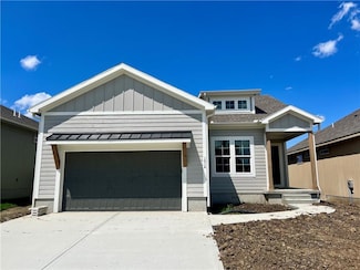 1516 SW Arborpark Terrace, Lee's Summit, MO 64082