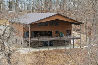 26114 225th Ave, Delhi, IA 52223