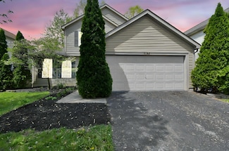 3183 Berkley Pointe Dr, Columbus, OH 43230
