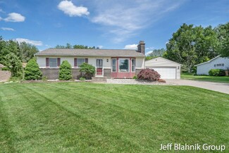 14036 12th Ave, Marne, MI 49435