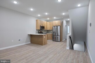 1428 W Thompson St, Philadelphia, PA 19121