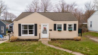 1617 Roselawn Ave, Lansing, MI 48915