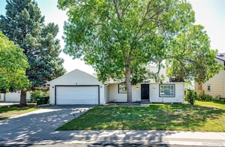 978 S Salida St, Aurora, CO 80017