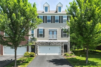 2122 Shawnee Dr, Washington, PA 15301