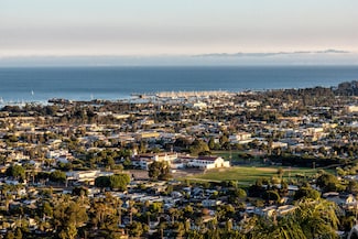 1018 Roble Ln, Santa Barbara, CA 93103