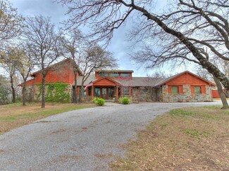 12924 Three Oaks Dr, Jones, OK 73049