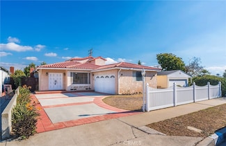 2104 Chestnut Ave, Manhattan Beach, CA 90266