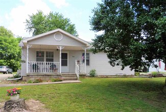 520 Cedar St, Osceola, MO 64776