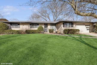 712 Scott Dr, Elgin, IL 60123