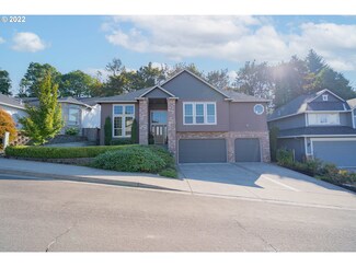 14015 NW 27th Ave, Vancouver, WA 98685