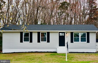 301 Erie Ave, Clayton, NJ 08312
