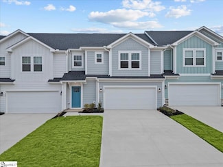 405 Crestcreek Dr, Anderson, SC 29621