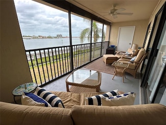 446 Bouchelle Dr Unit 203, New Smyrna Beach, FL 32169