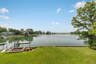 1160 Greacen Point Rd, Mamaroneck, NY 10543