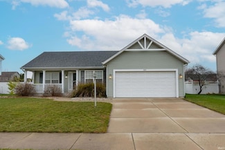 501 Shepherds Cove Dr, Osceola, IN 46561