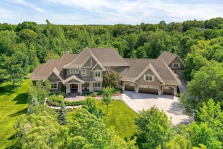 22065 Oakdale Dr, Rogers, MN 55374