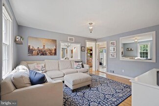 2015 N Lexington St, Arlington, VA 22205