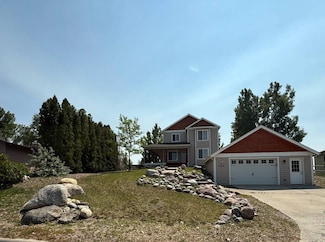 2828 3rd St NW, Sidney, MT 59270