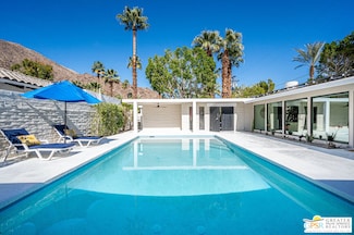 233 W El Camino Way, Palm Springs, CA 92264