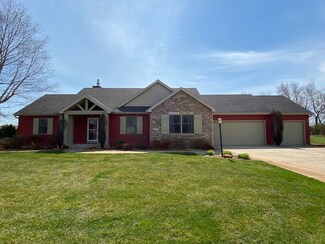 14654 N Horseshoe Bend, Middlebury, IN 46540