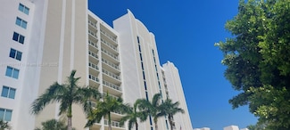 18100 N Bay Rd Unit PH7, Sunny Isles Beach, FL 33160